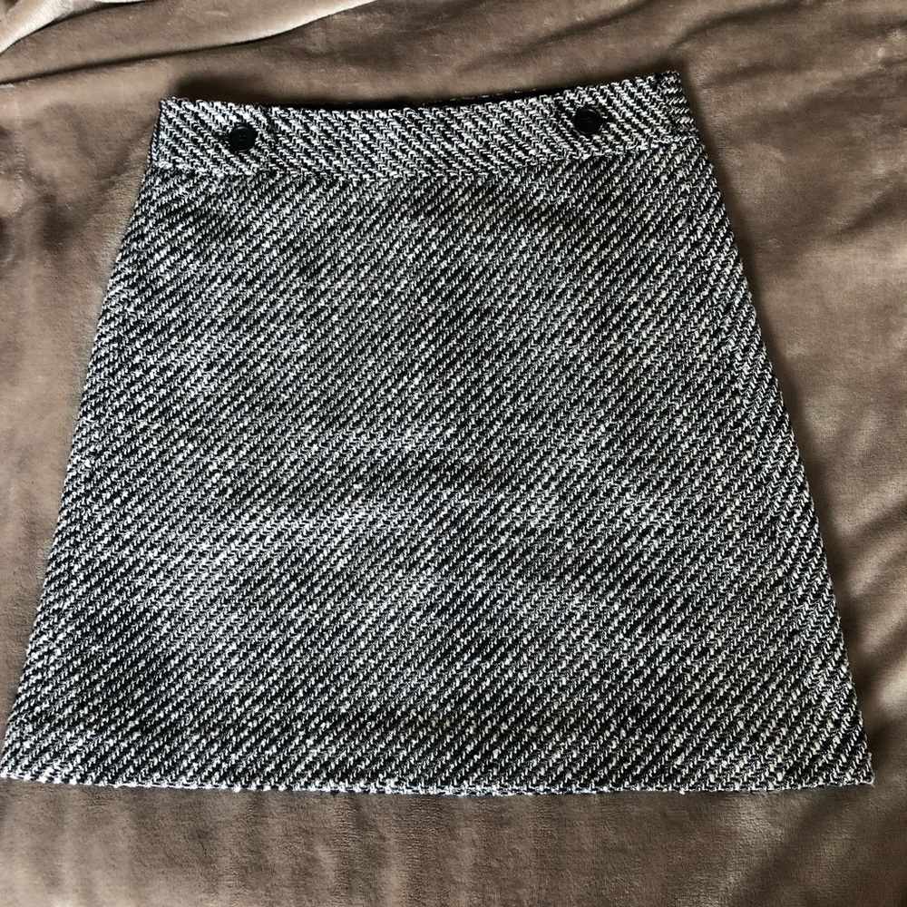 Loft tweed miniskirt, worn once!